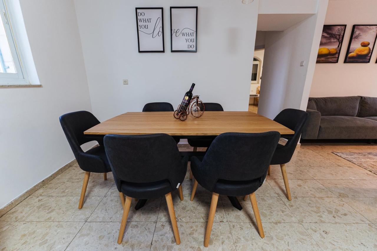 Aristo Machne Yehuda Boutique Apartments エルサレム エクステリア 写真