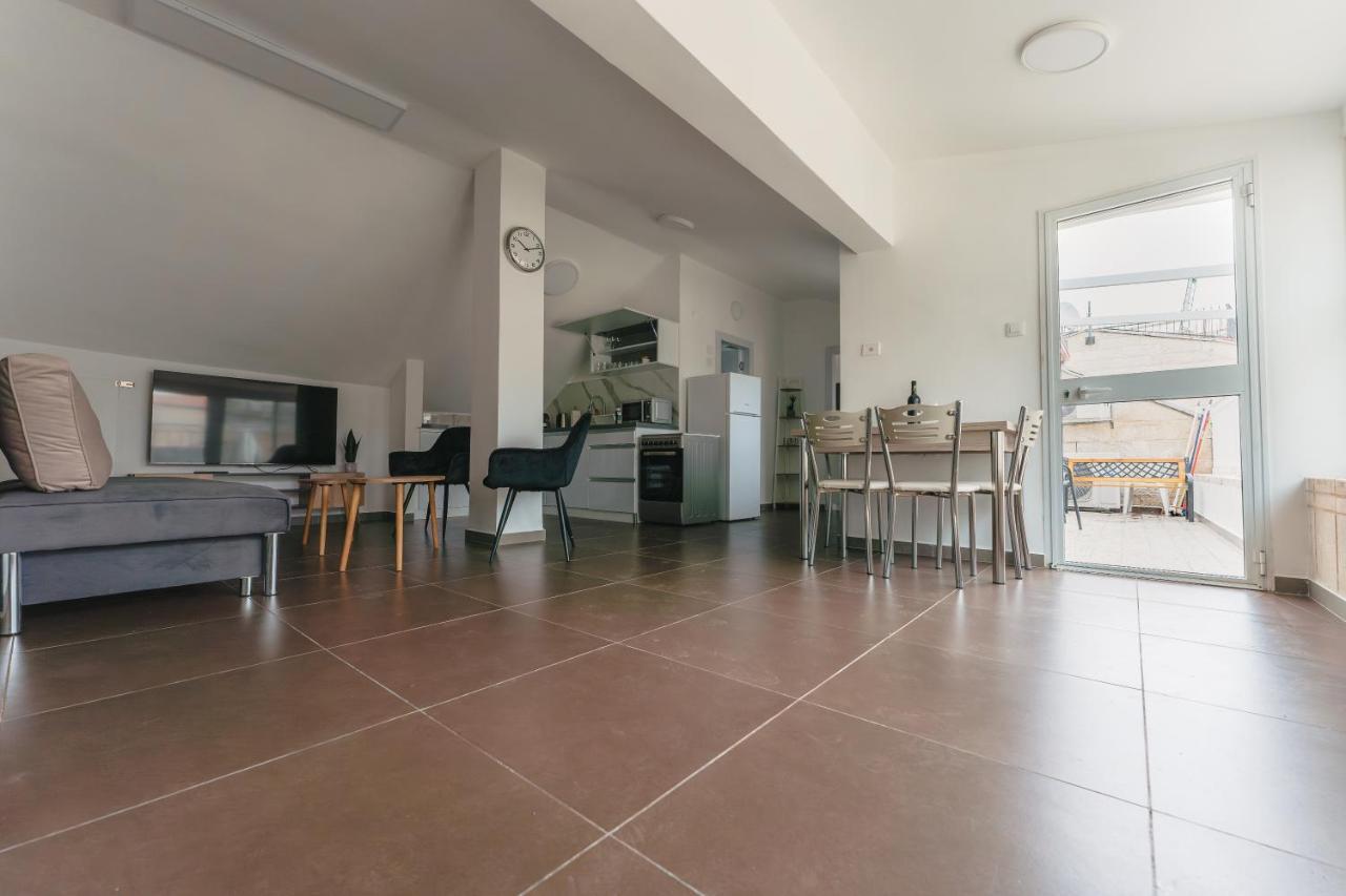 Aristo Machne Yehuda Boutique Apartments エルサレム エクステリア 写真